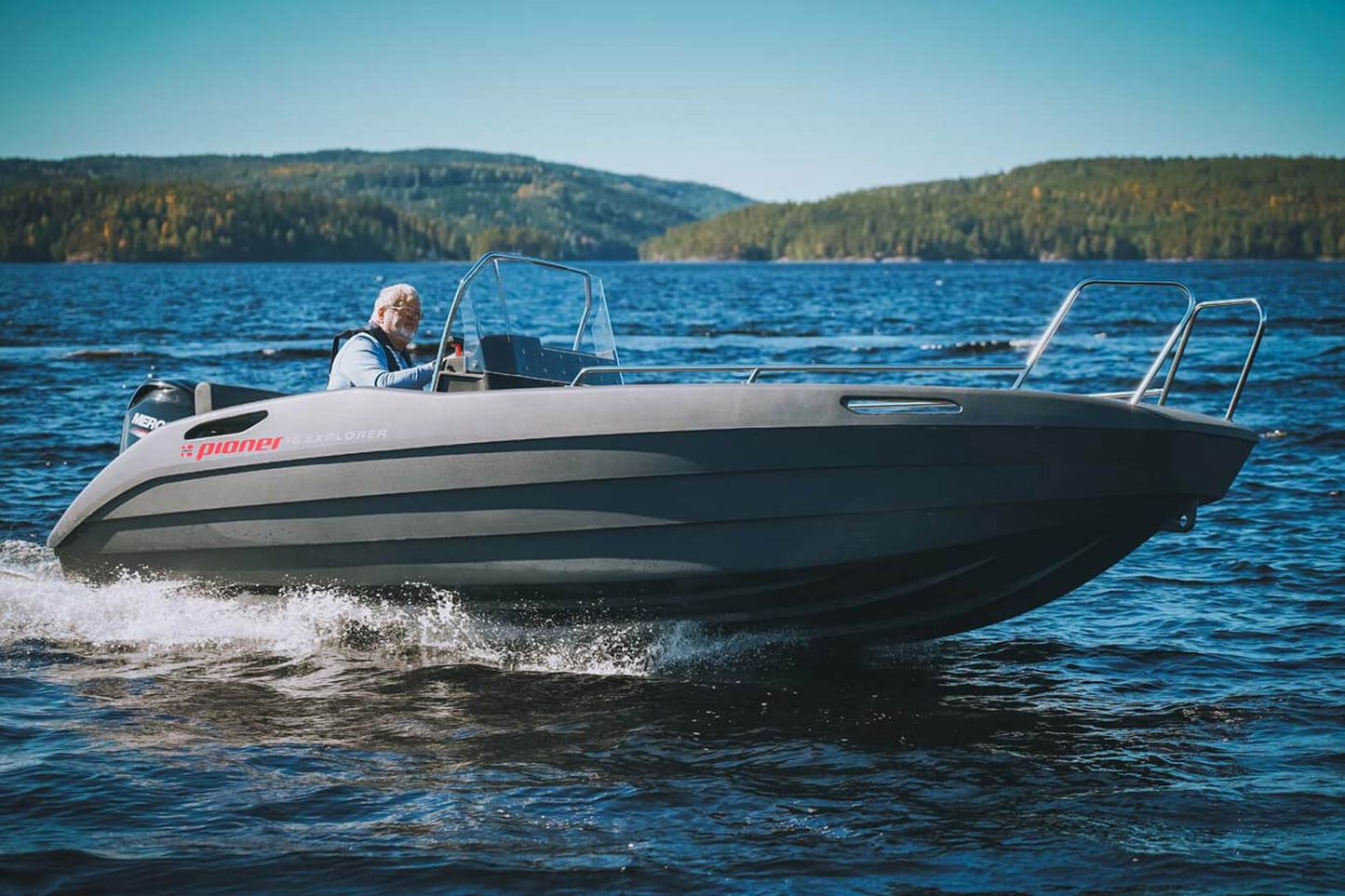 Pioner 16 Explorer 